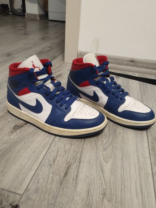 Jordan 1 Mid French Blue Gym Red