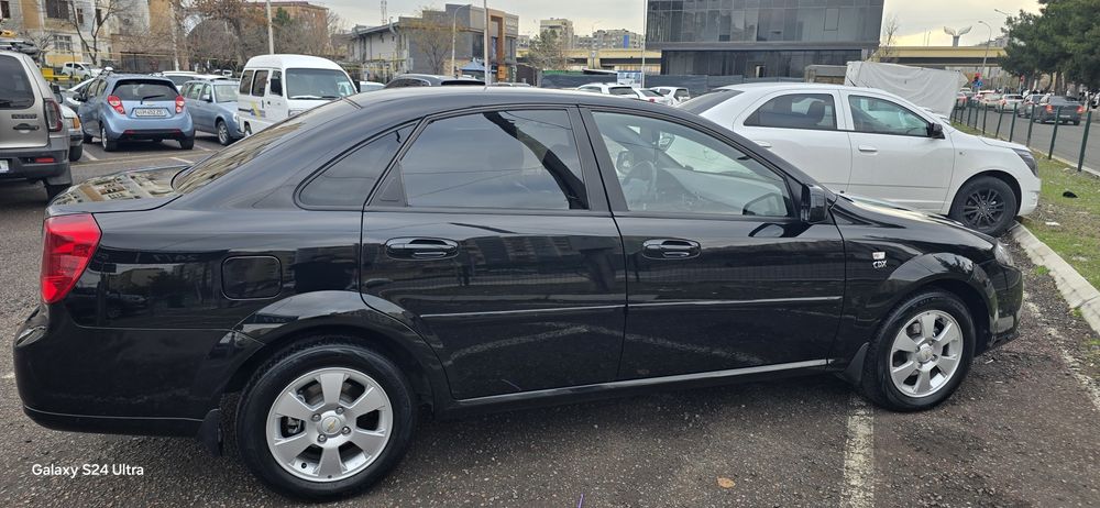 Chevrolet Gentra,