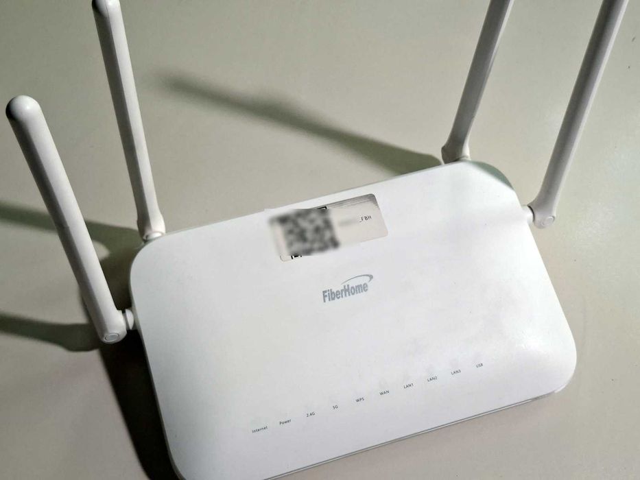 Router Fiberhome SR1041Y Digi Romania - 3 x 1000Mbps LAN / WiFi 2.4 GHz + 5GHz