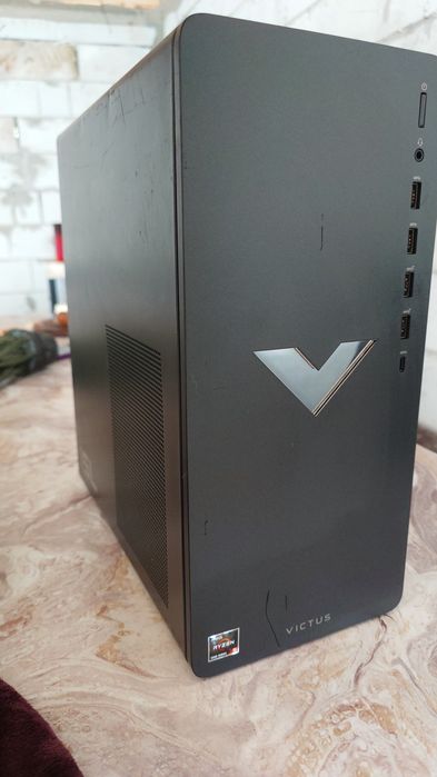 Hp victus AMD ryzen 5 5600g 16 gb RAM gtx 1050 ti 4gb ssd 512 + hdd 1tb