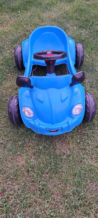 Детска количка с педали и моторче