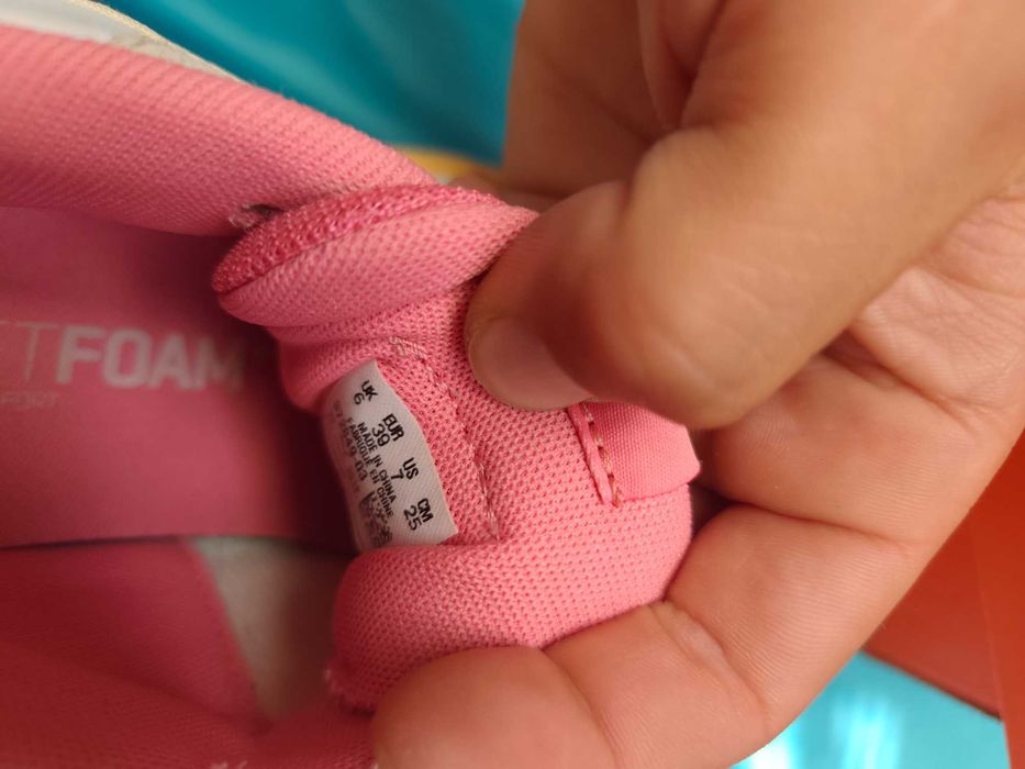 Обувки Найк Nike Revolution 5