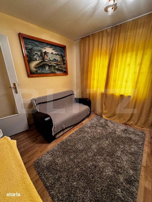 Apartament 3 camere, 86 mp, decomandat, zona Blocuri
