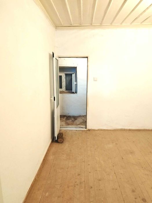 Продава се 2 ет. къща 195 м2 и двор 200 м2 в Сохос, Северна Гърция