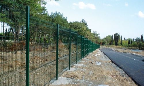 Gard și porți pentru împrejmuirea proprietății