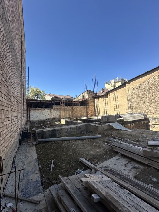 Участок 2,74 сотки с котлаваном , фасад 14м| Новомосковская