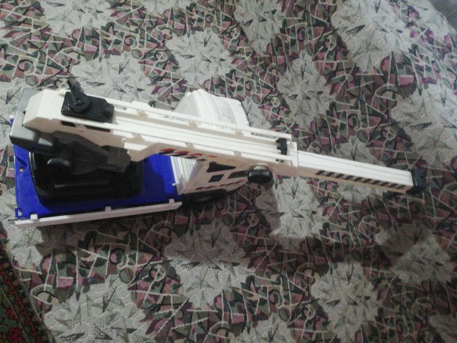 Продам игрушки мягкие машины