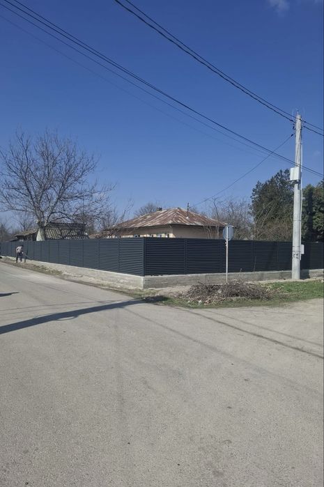 Construesc garduri pentru case si terenuri serios si rapid