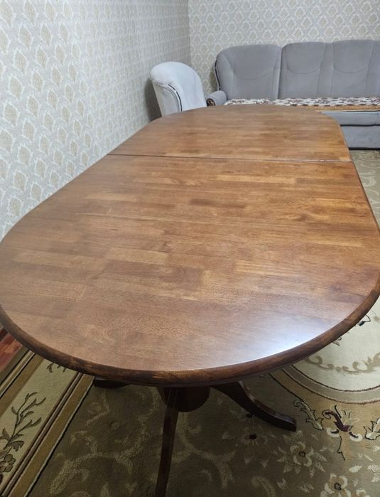 Продам стол в идеальном состоянии