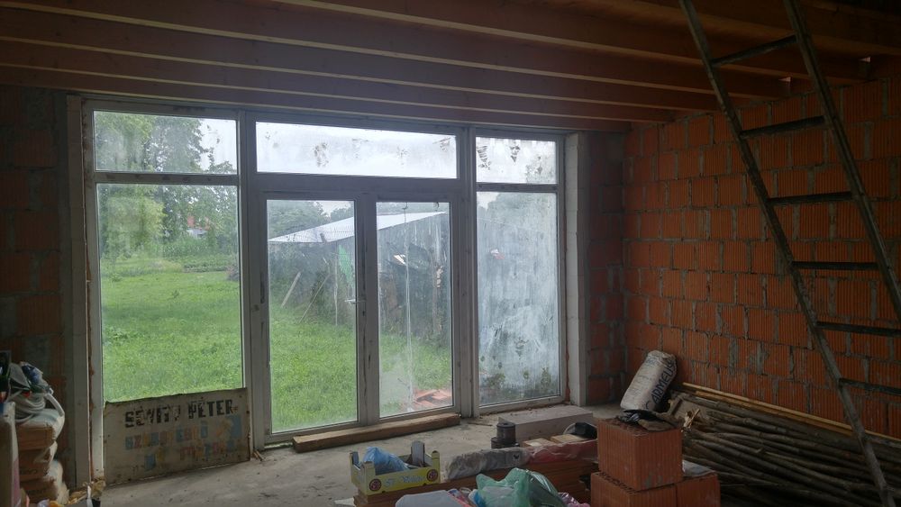 Teren cu casa neterminata in Batania, Ungaria