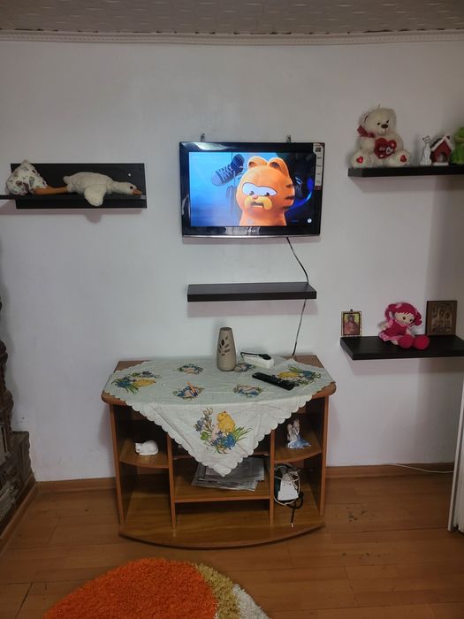 Inchiriez casa chercea