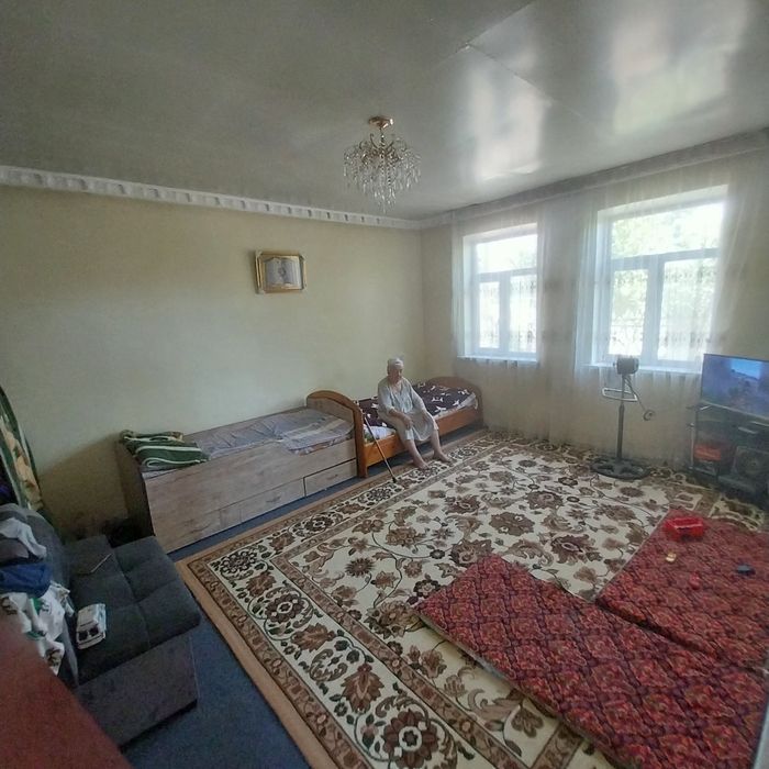 Дала ховли сотилади.