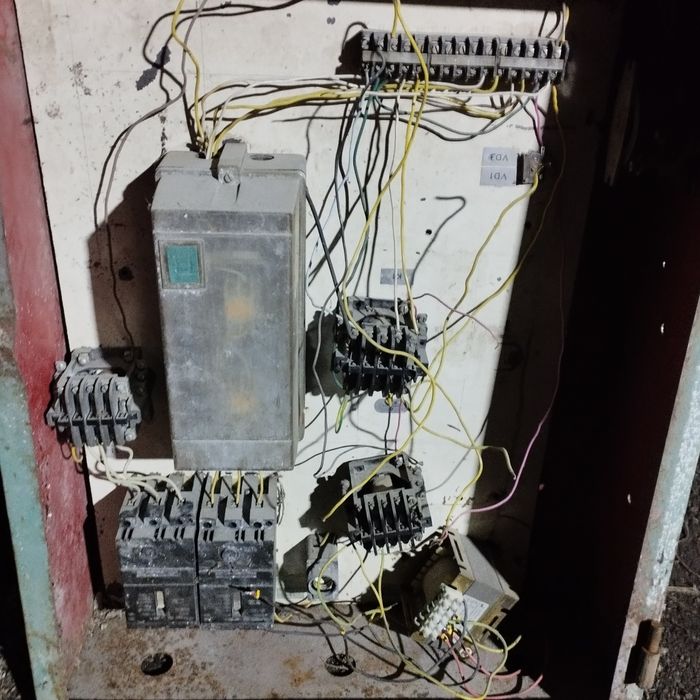 Elektra shit  ishlab turgan yechilgan ..Narxi 700.000