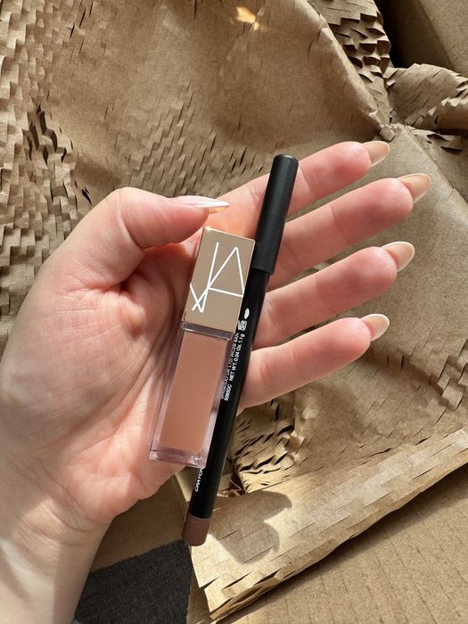 Червило и молив  Nars