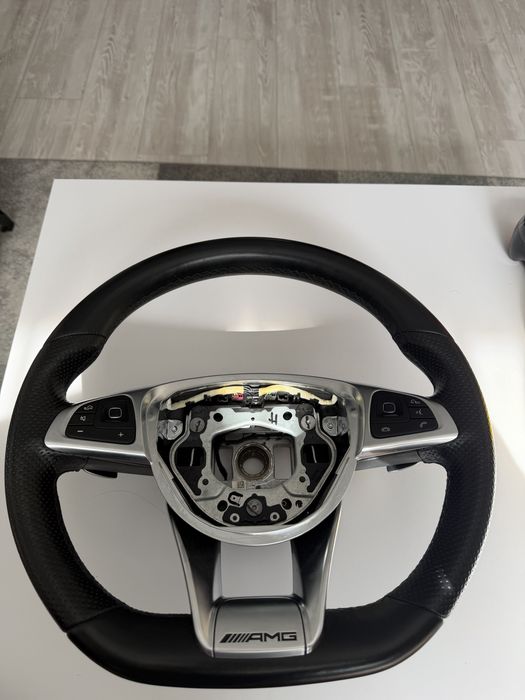 Волан за Мерцедес AMG