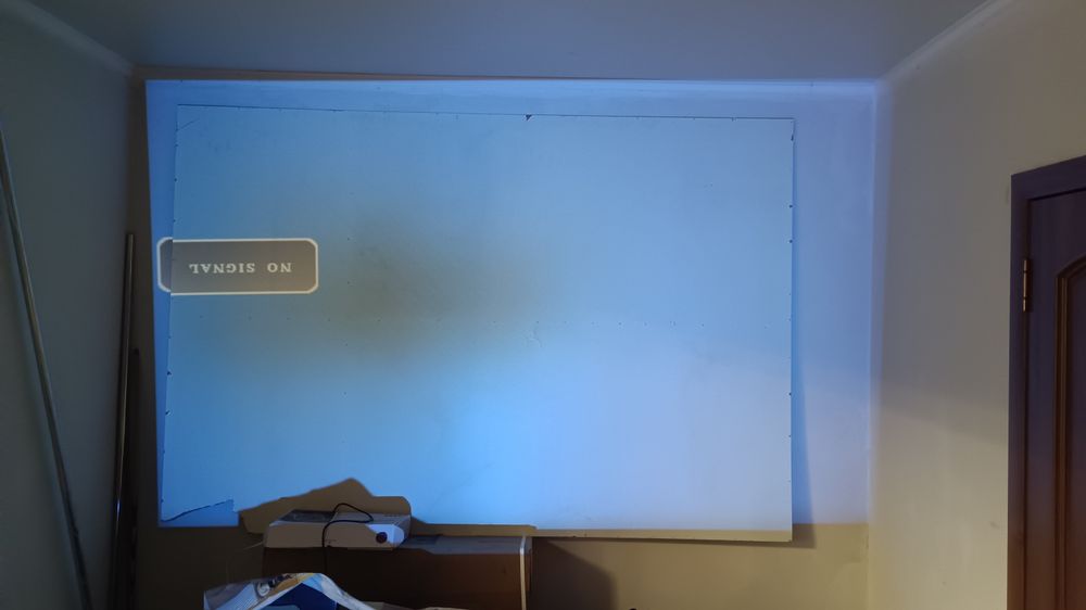 Проектор. Б/у. Работает