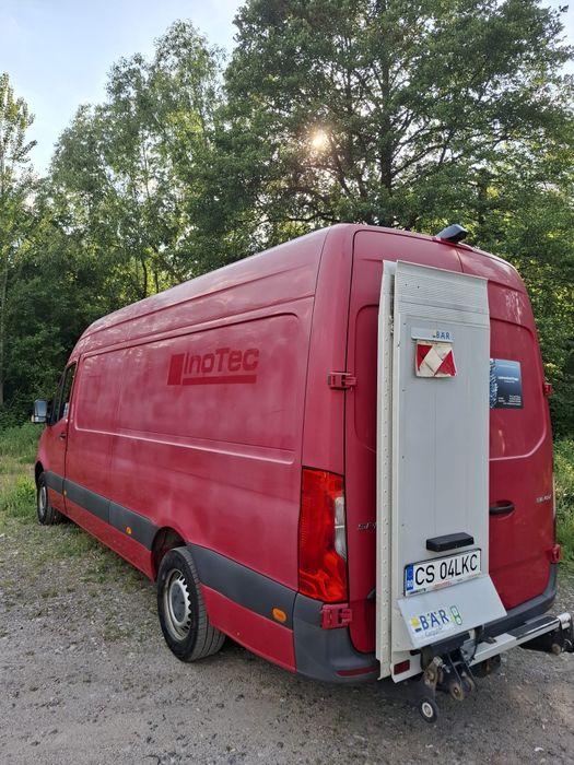 Microbuz Mercedes Sprinter