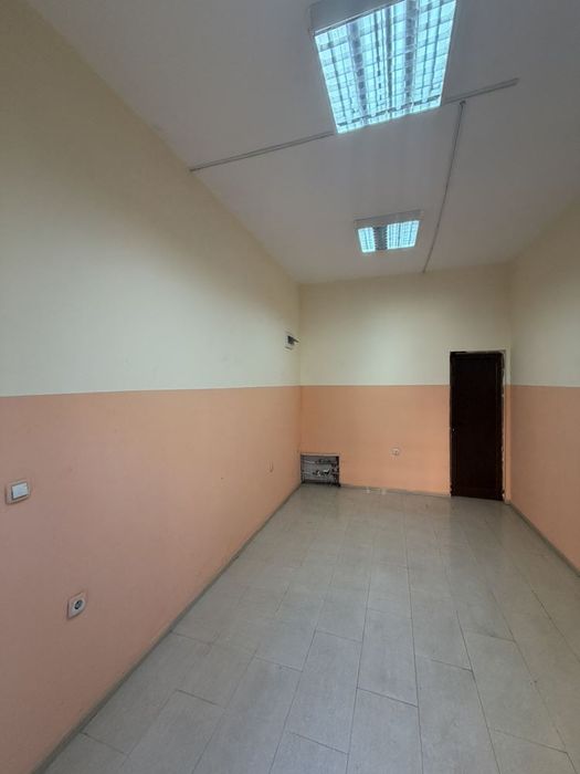Магазин за продажба в кв. Дружба 2