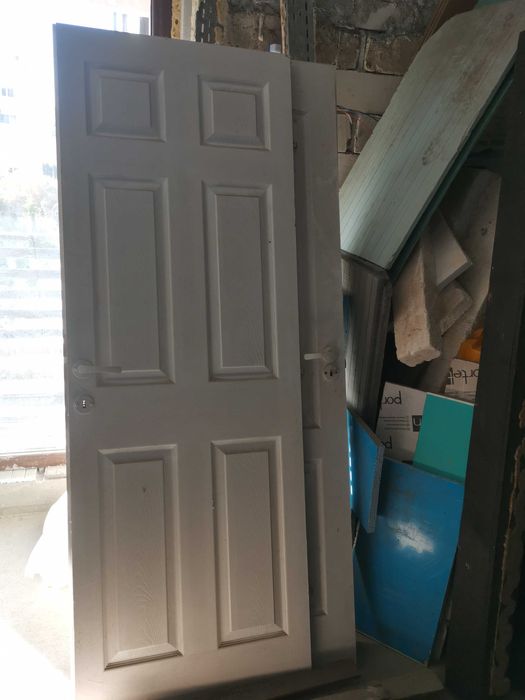 Ușă interior complet echipată