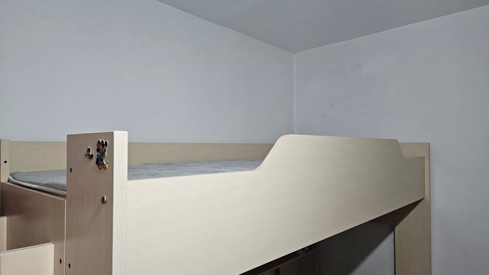 Продам двухъярусную кровать