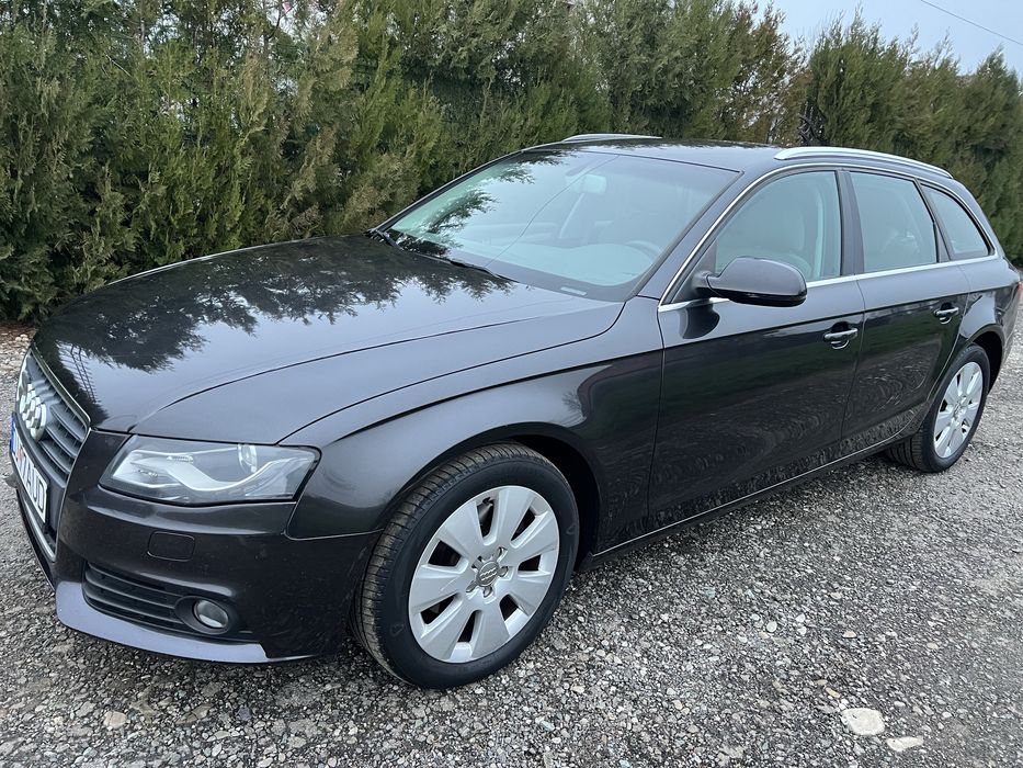 Audi A4 B8 2.0 D 2011 …DISTRONIC…
