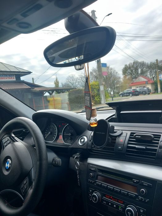 Vând bmw seria 1