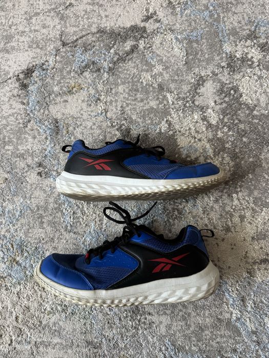 Adidasi reebok