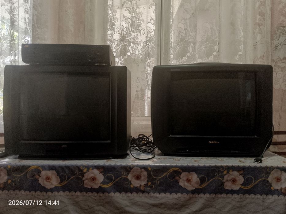 Продадим цветные телевизоры Goldstar и  JVC, и тюнер TOPFIELD