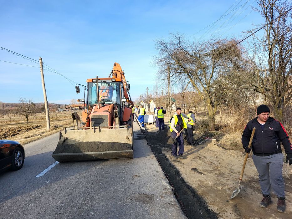 Buldoexcavator de inchiriat