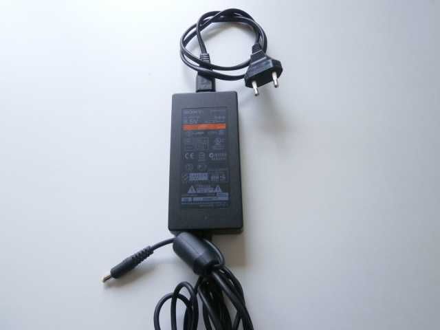 Захранващ адаптер за Sony Playstation 2