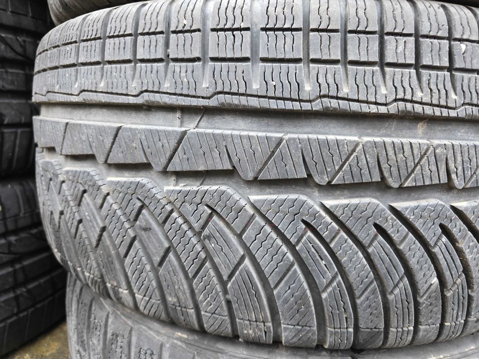 4бр Зимни гуми 255 40 19 - Michelin
