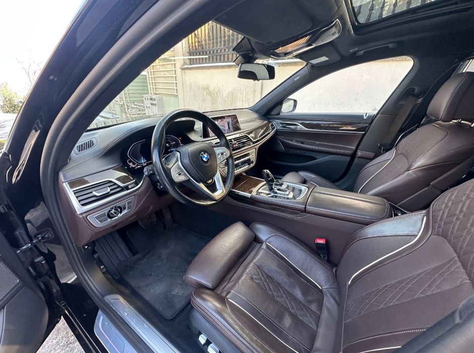 Bmw 745Le xd Hybrid 394cp Long Business Edition 4 locuri