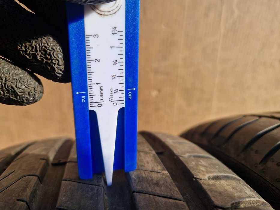 2 Pirelli R17 205/45 Летни гуми  DOT3823