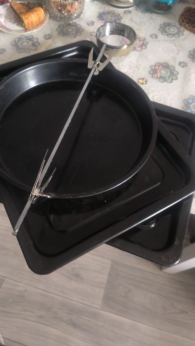 Продам духовку бу