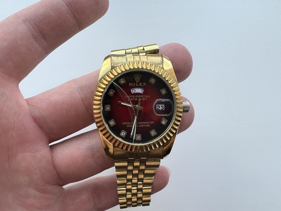Золотые часы Rolex Stardust