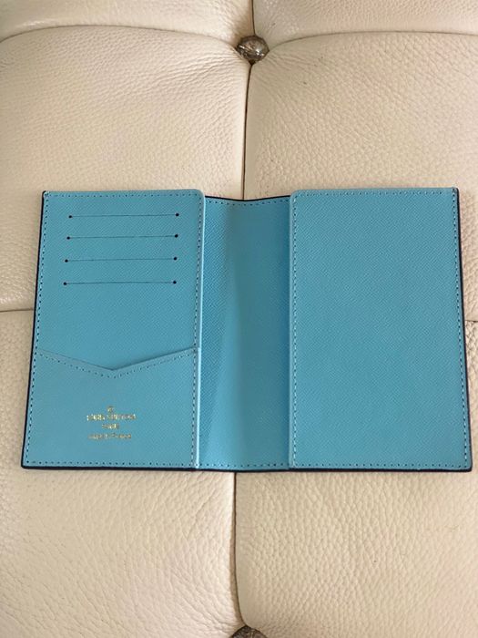 Cardholder passport Lv паспорт холдер документи