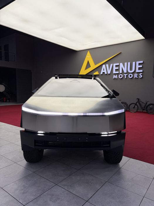 Продается Tesla Cybertruck Cyberbeast