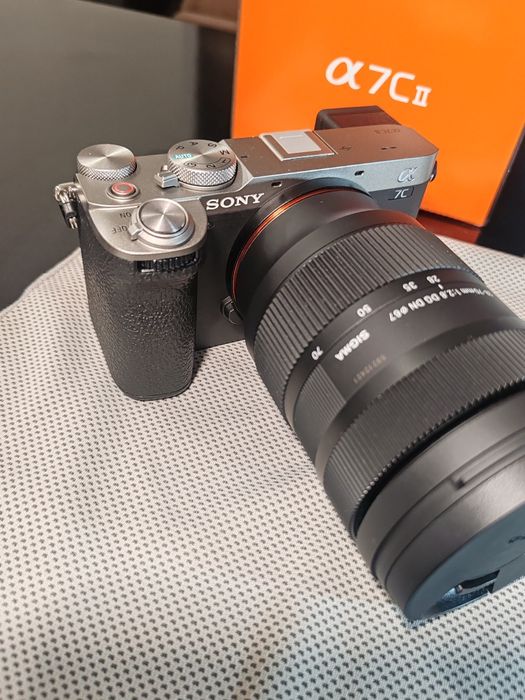 Sony A7C II + Sigma 28-70 F2.8 - чисто ново