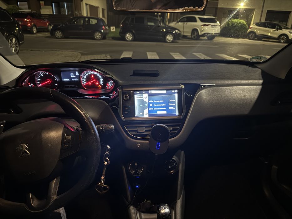 Peugeot 208 1.4 diesel 2012 in 3 usi cutie automata (robotizata)