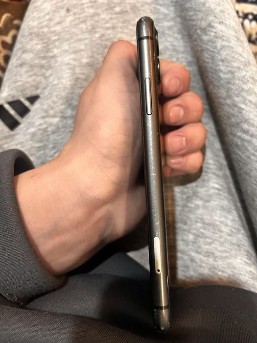 Продам iphone 11