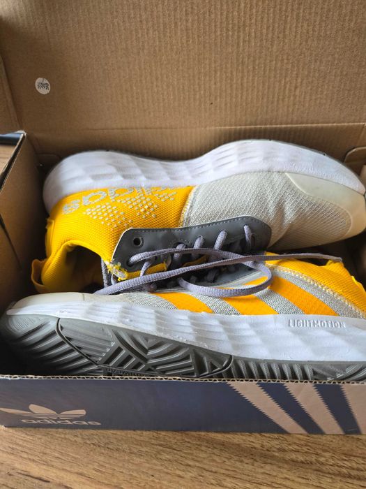 Adidas  OWNTHEGAME 2.0