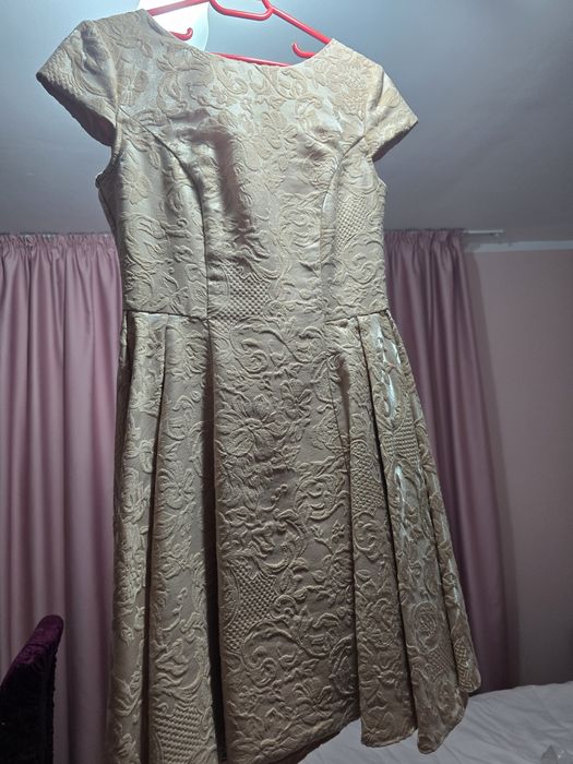 Rochie din jacard roz pudra