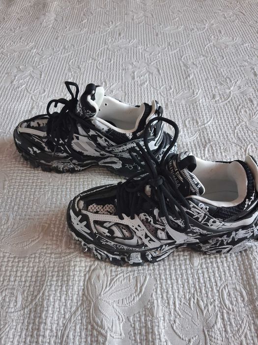 Balenciaga Track Grafitti Mesh 'White/Black' 42