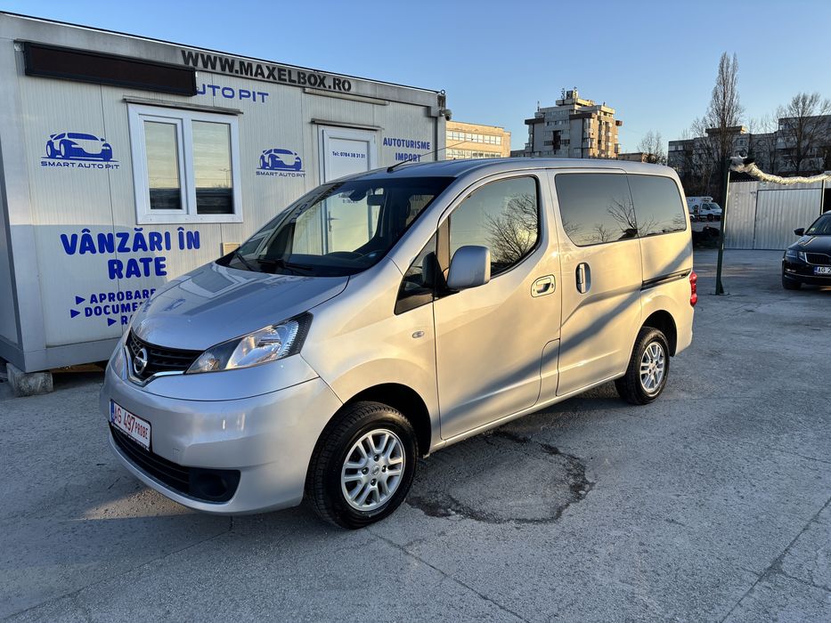 nissan nv200