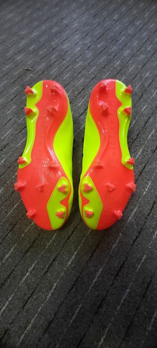 Vând Adidas Predator League în stare foarte bună