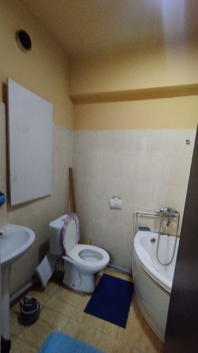 Kvartira sotiladi. 2/5/7