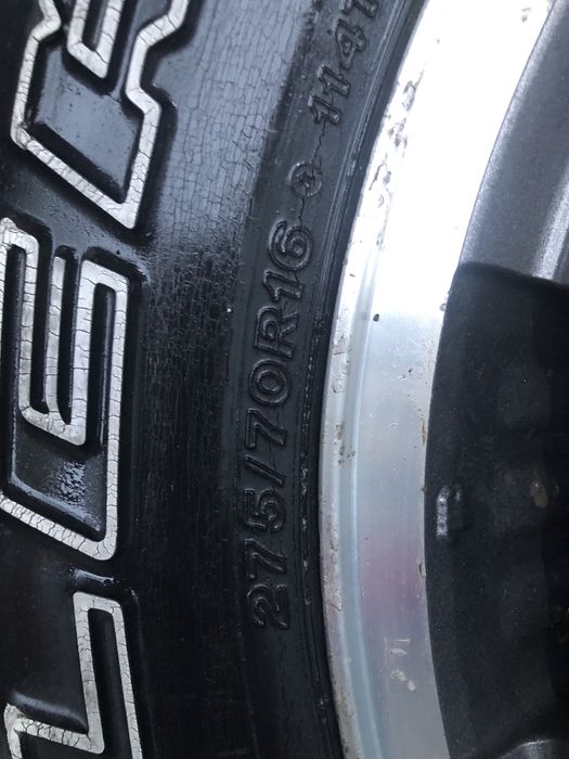 Продам запаску 275/70/16