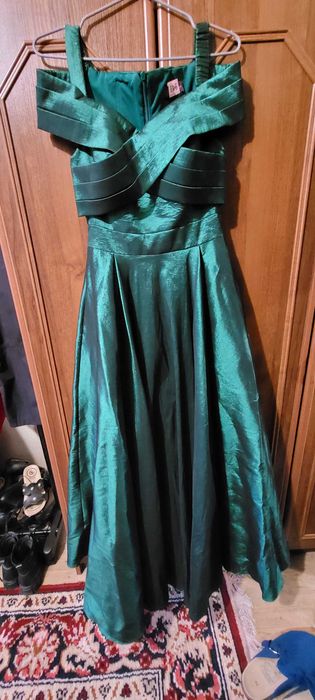 Vand rochie lunga tafta