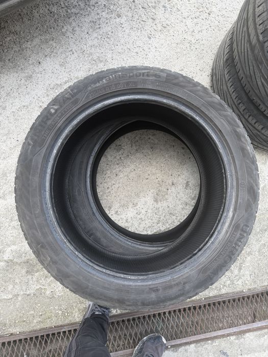 Лятни гуми  235/45/18 Uniroyal RainSport 5