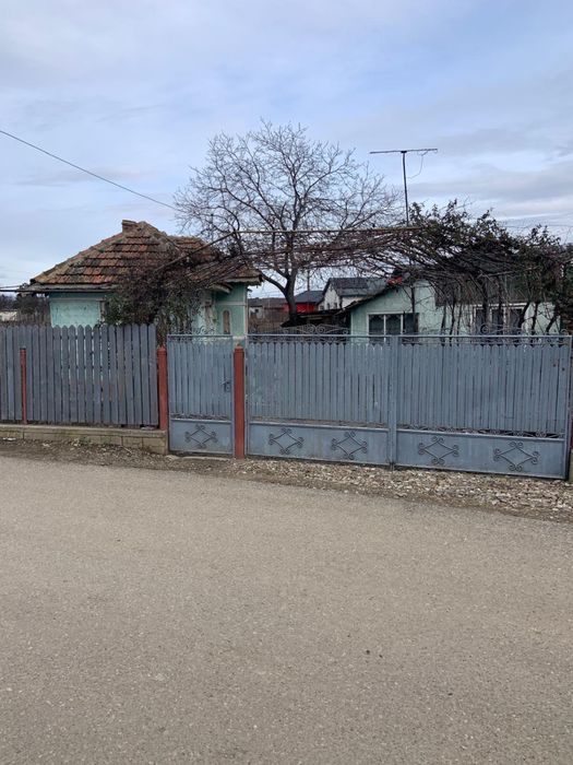Teren si casa batraneasca buzau